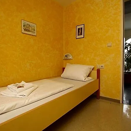 Kolping Im Warsberger Hof Auberge de jeunesse Trèves