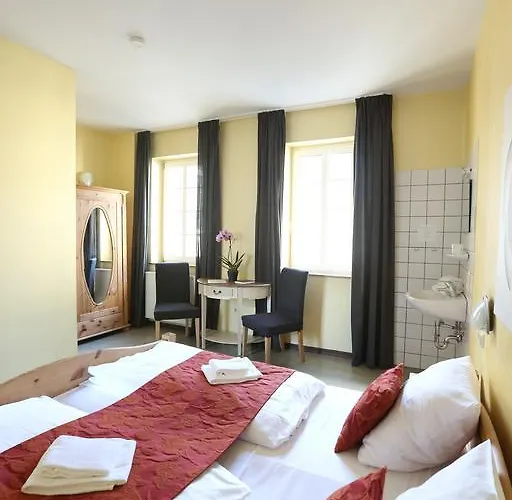 Hostal Kolping Im Warsberger Hof *